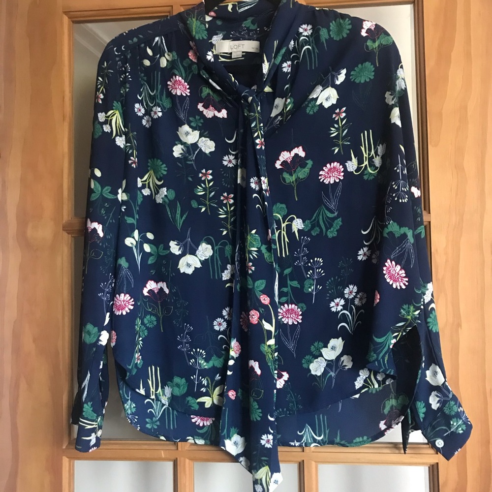 Ladies floral print blouse